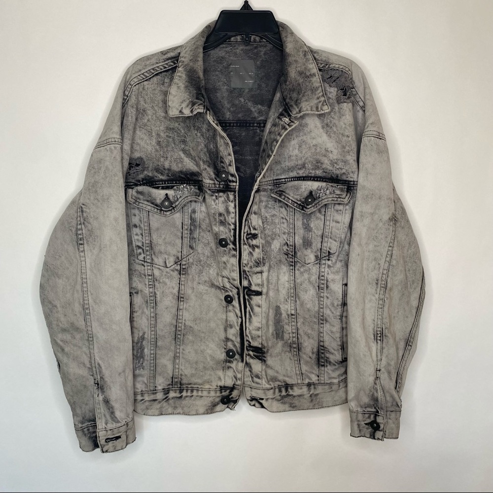 Zara Men’s Gray Denim Distressed Jean Jacket